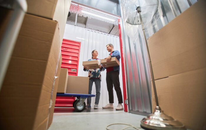 Managing the Settlement Gap Hassle Free Moving and Storage Between Homes